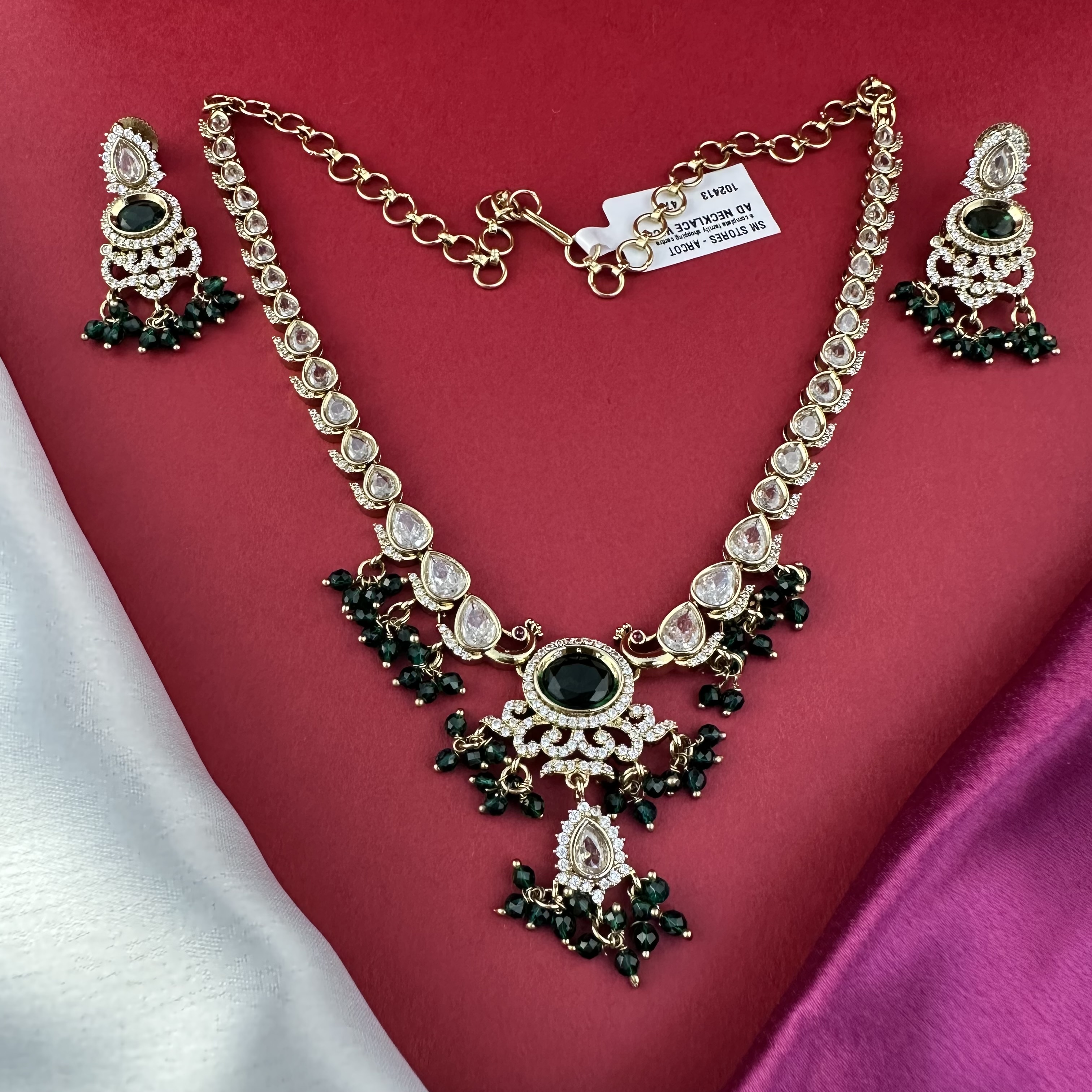 Victorian Neclace NL00002GR