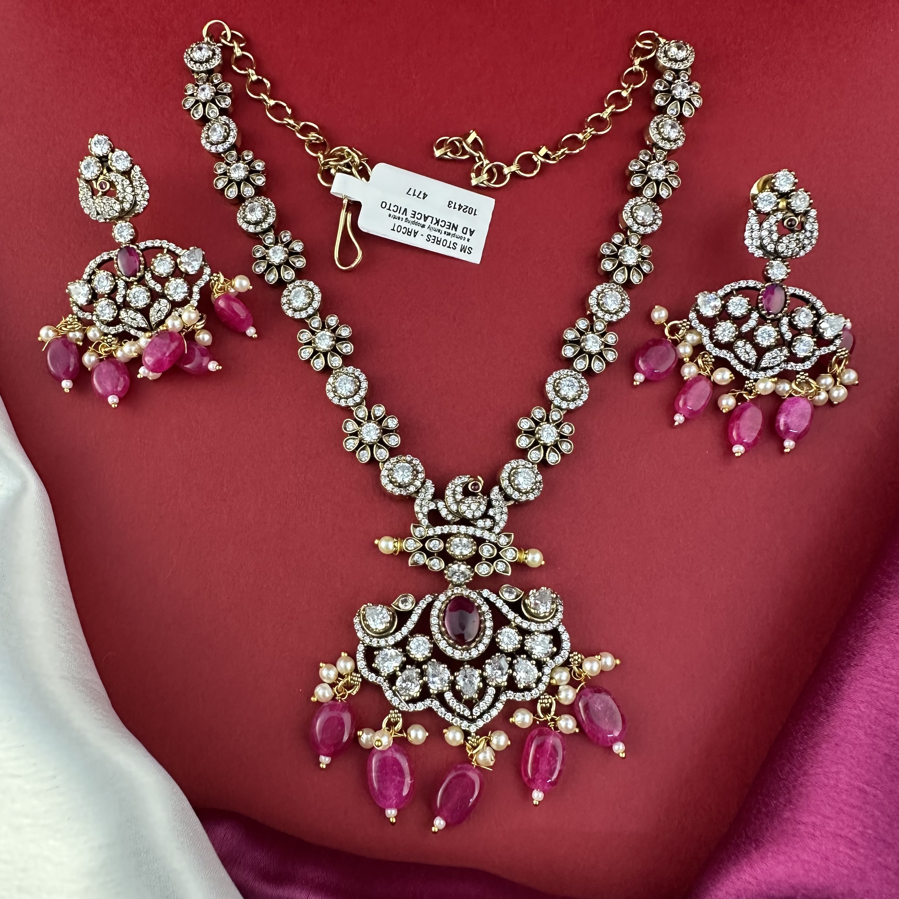 Victorian Necklace NL00003RNI